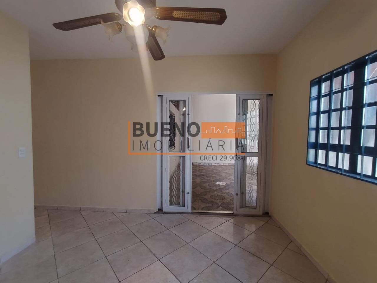 Casa para aluguel no Vila Santa Cruz: 