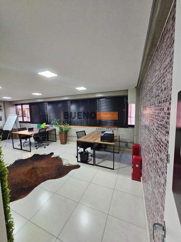 Sala comercial à venda no Centro: 