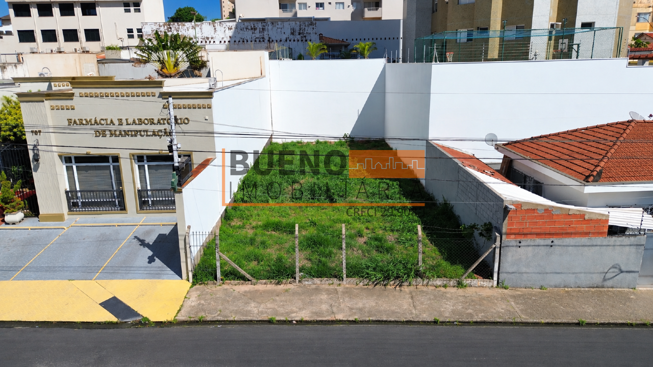 Terreno à venda no Centro: 