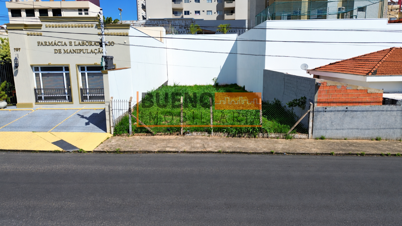 Terreno à venda no Centro: 