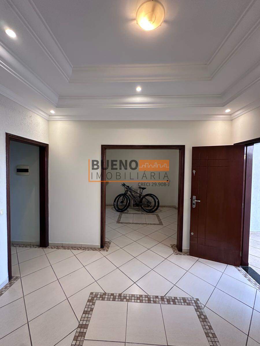 Casa para aluguel no Centro: 