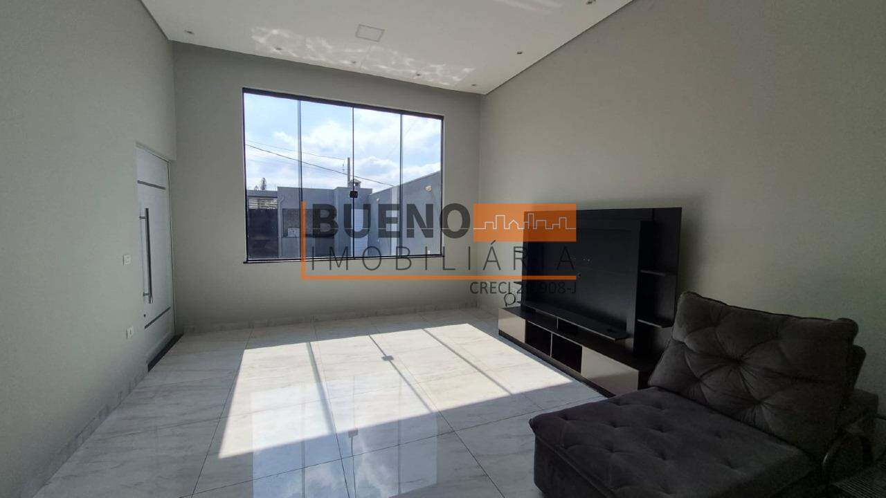 Casa à venda no Jardim Aranha Oliveira: 