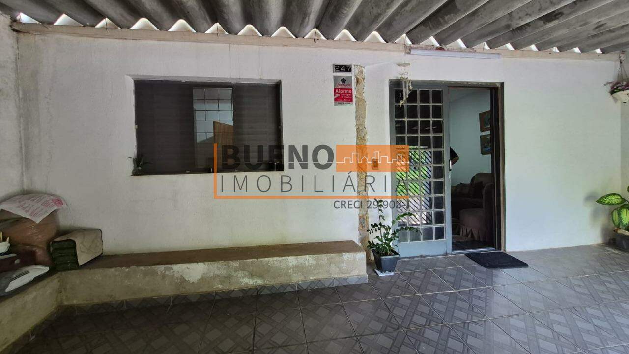 Casa à venda no Conjunto Habitacional dos Trabalhadores: 