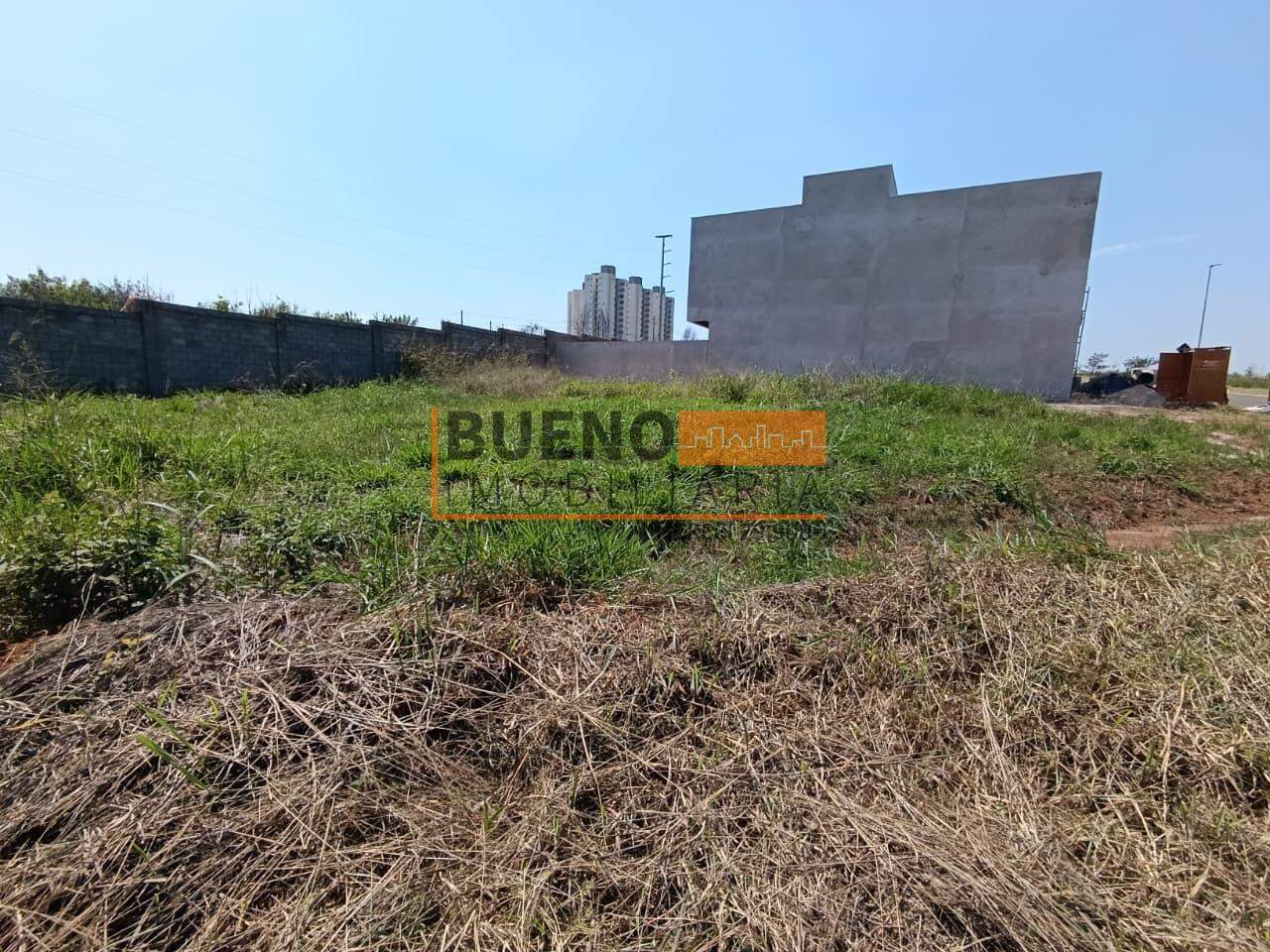 Lote em condomínio à venda no Vila Romi: 