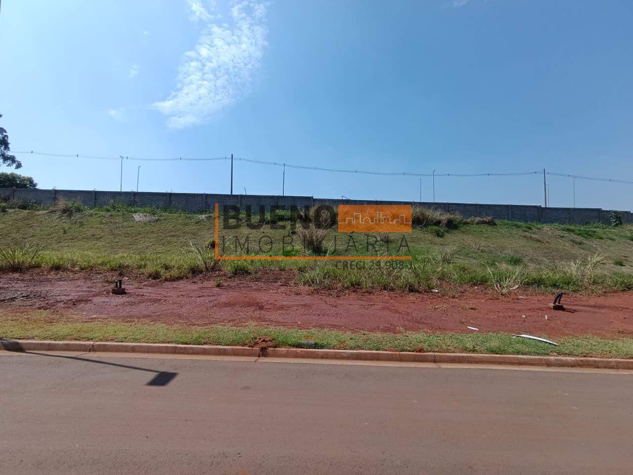 Lote em condomínio à venda no Vila Romi: 