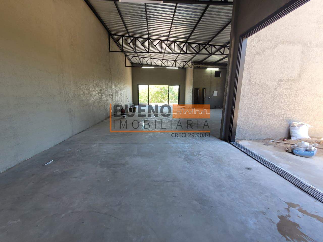 Salão para aluguel no Vale do Rio Branco: 