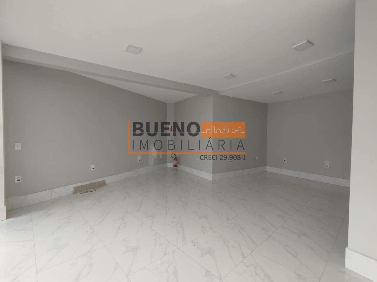 Salão para aluguel no Parque Residencial São Joaquim: 