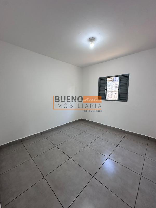 Casa para aluguel no Vila Mollon IV: 