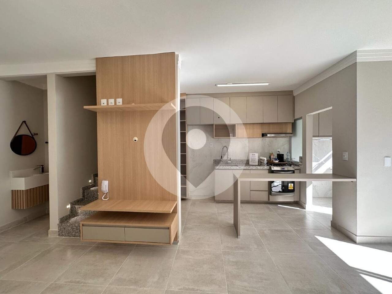 Casa para aluguel no bairro Mansões Santo Antônio: 