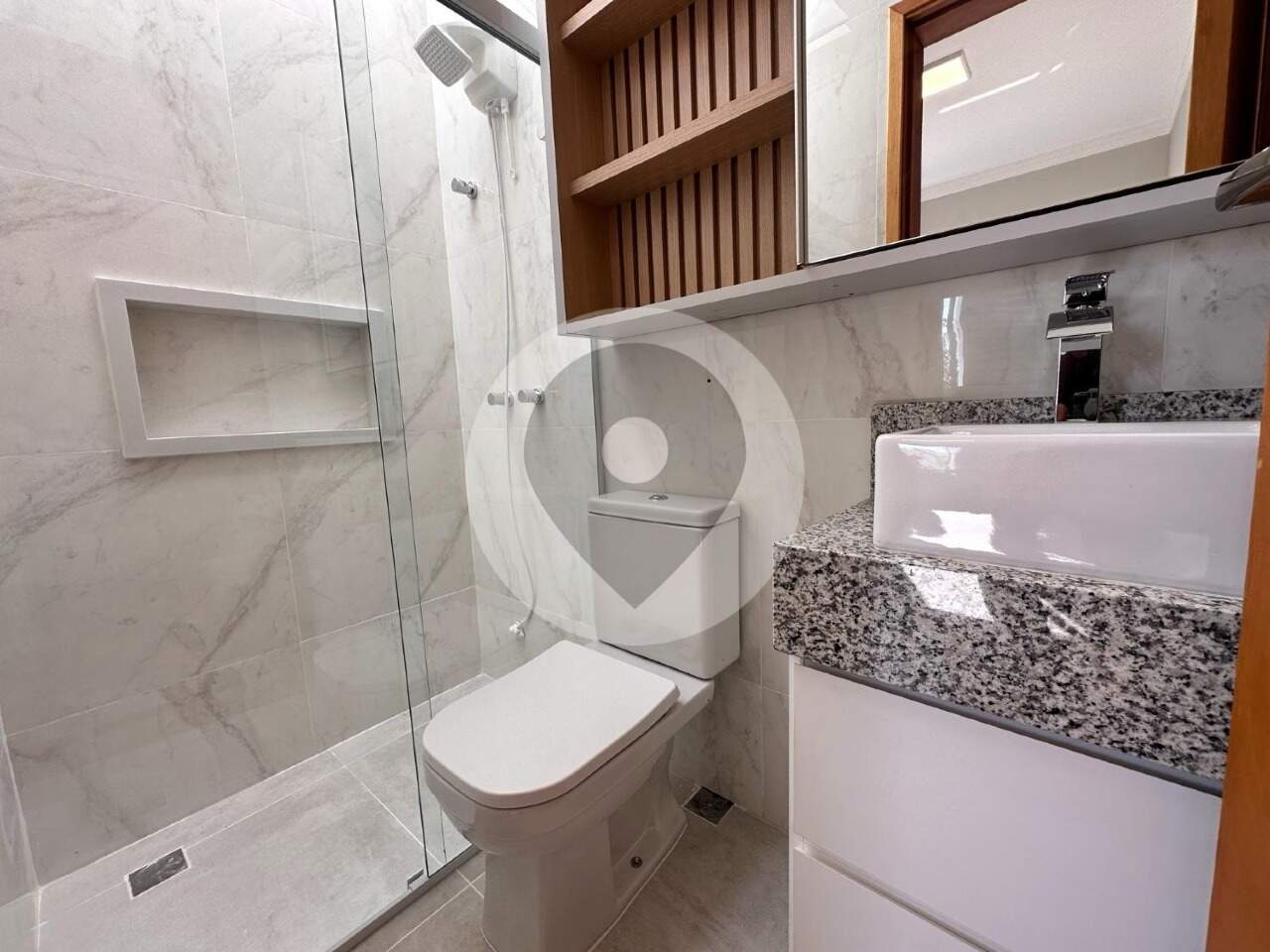 Casa para aluguel no bairro Mansões Santo Antônio: 