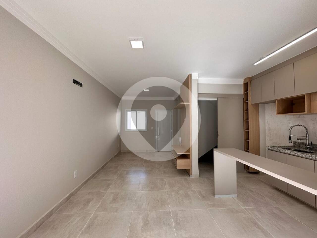 Casa para aluguel no bairro Mansões Santo Antônio: 