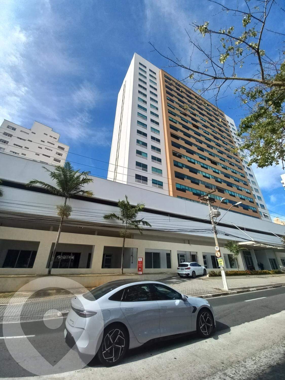 Sala para aluguel no Centro: 