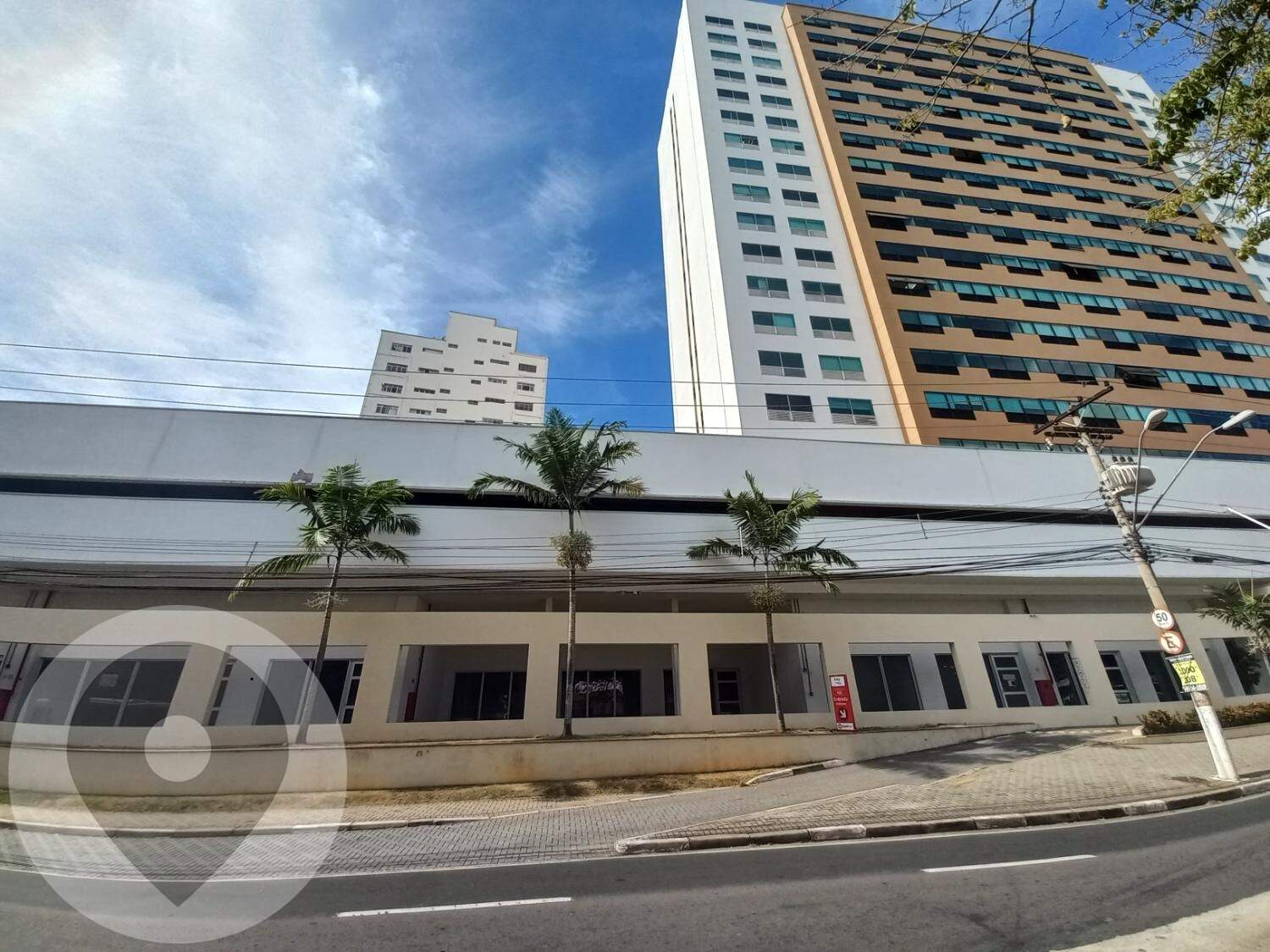 Sala para aluguel no Centro: 