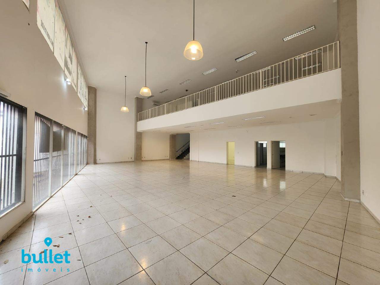 Salão para aluguel no Taquaral: 