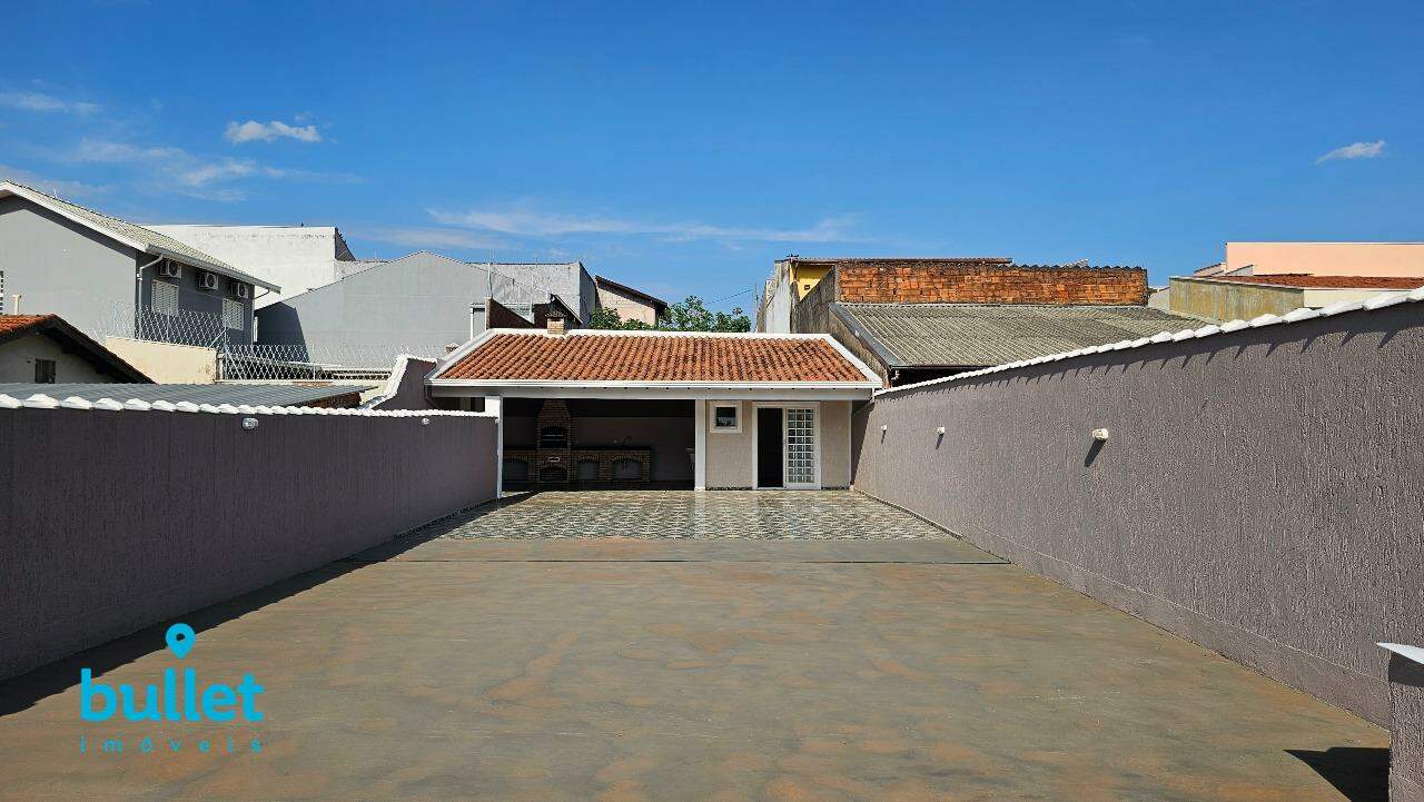 Casa à venda no bairro Jardim Tupi: 