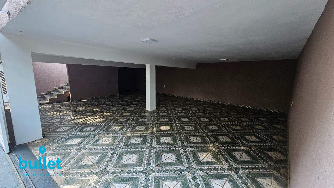 Casa à venda no bairro Jardim Tupi: 