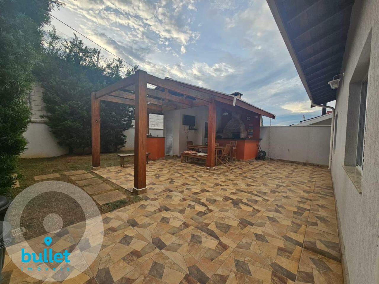 Casa à venda no bairro Jardim Alto da Colina: 