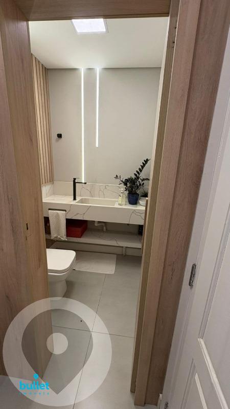 Casa à venda no Balneário Tropical: 