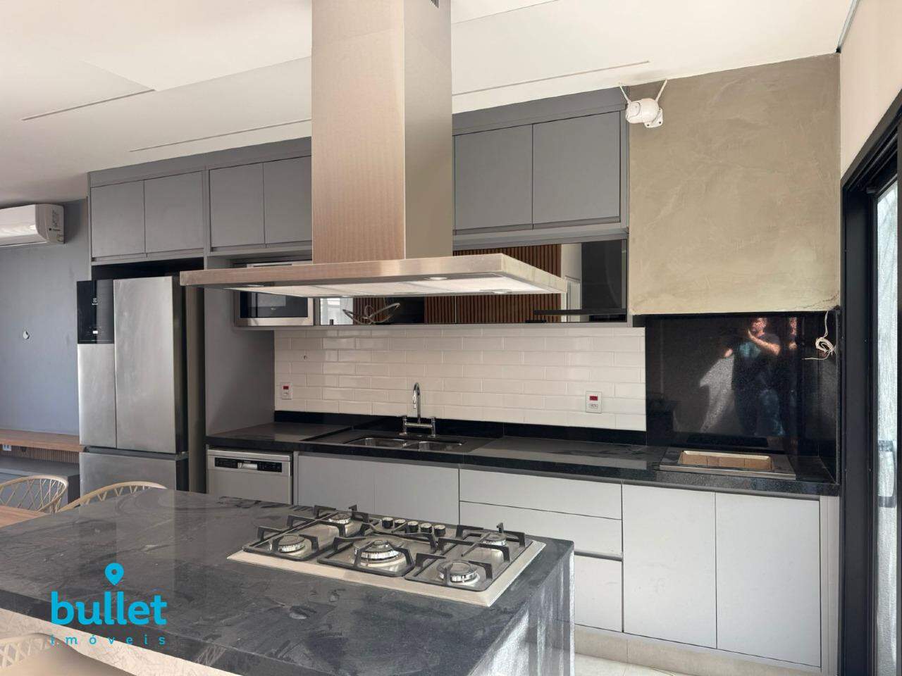 Casa à venda no Parque dos Pomares: 