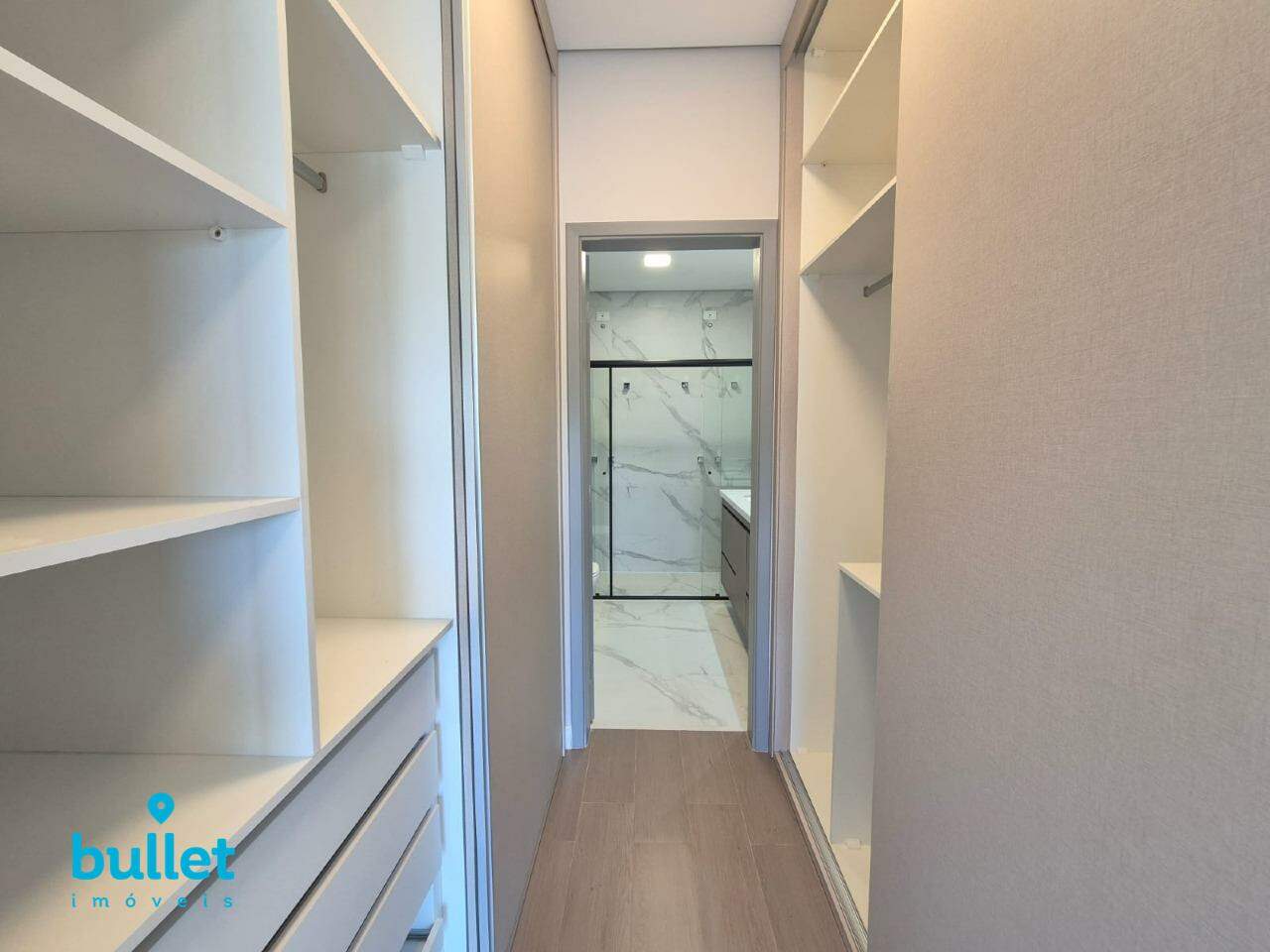 Casa à venda no Roncáglia: 