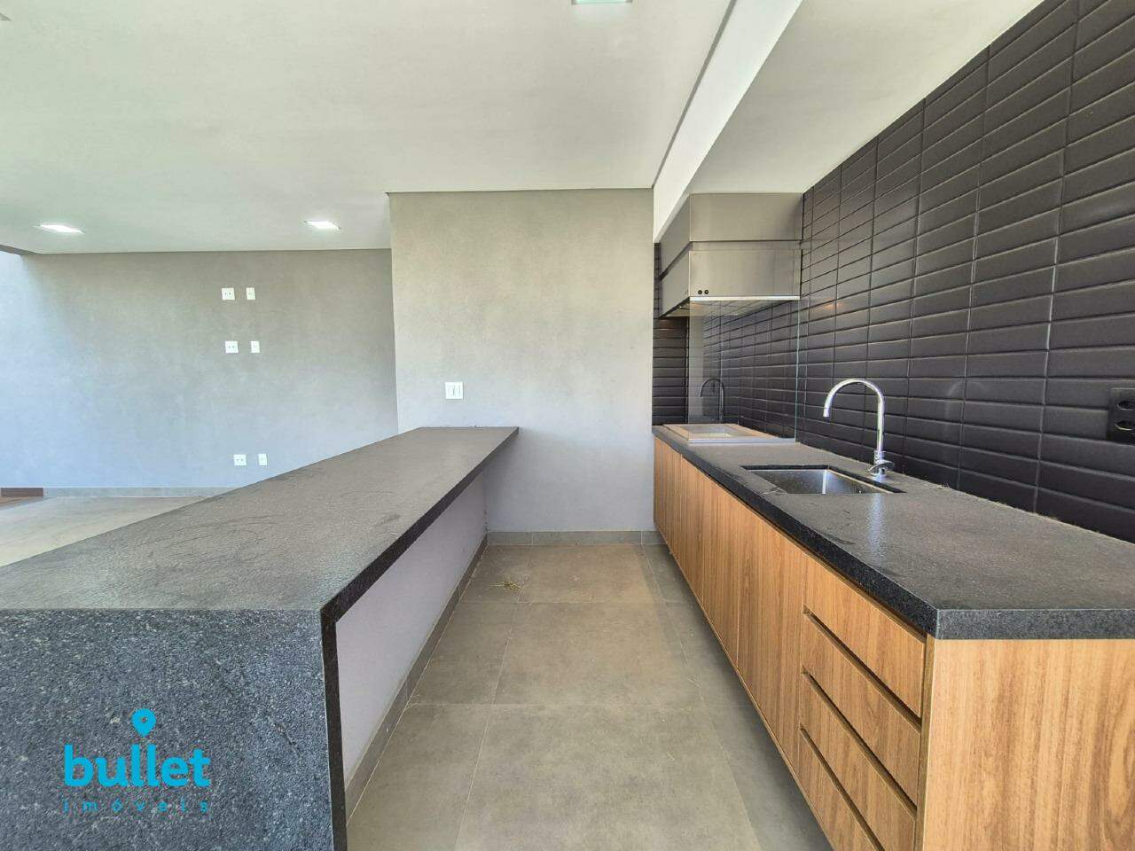 Casa à venda no Roncáglia: 