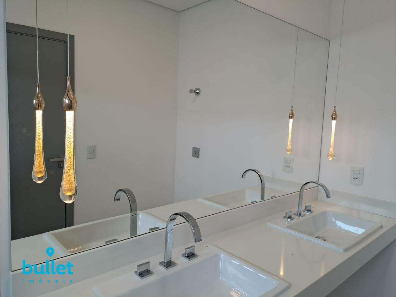 Casa à venda no Roncáglia: 