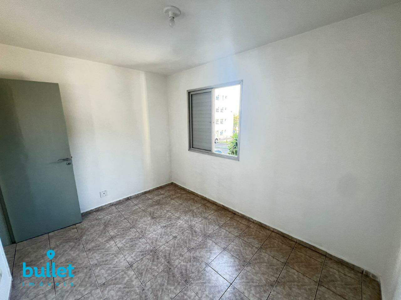 Apartamento para aluguel no bairro Jardim dos Oliveiras: 