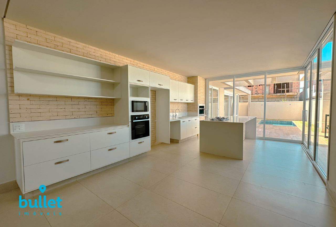 Casa à venda no bairro Parque Brasil 500: 