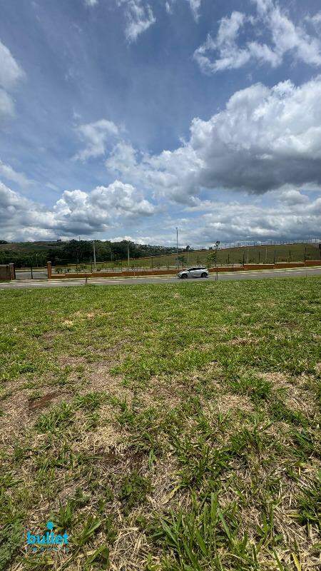 terreno à venda no bairro Bairro das Palmeiras: 