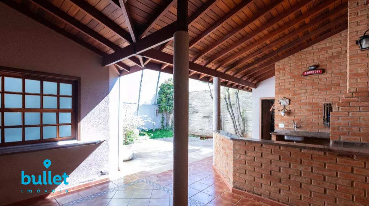 Casa à venda no bairro Parque das Flores: 