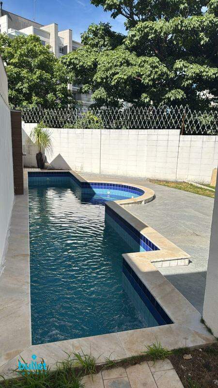 Casa à venda no bairro Swiss Park: 