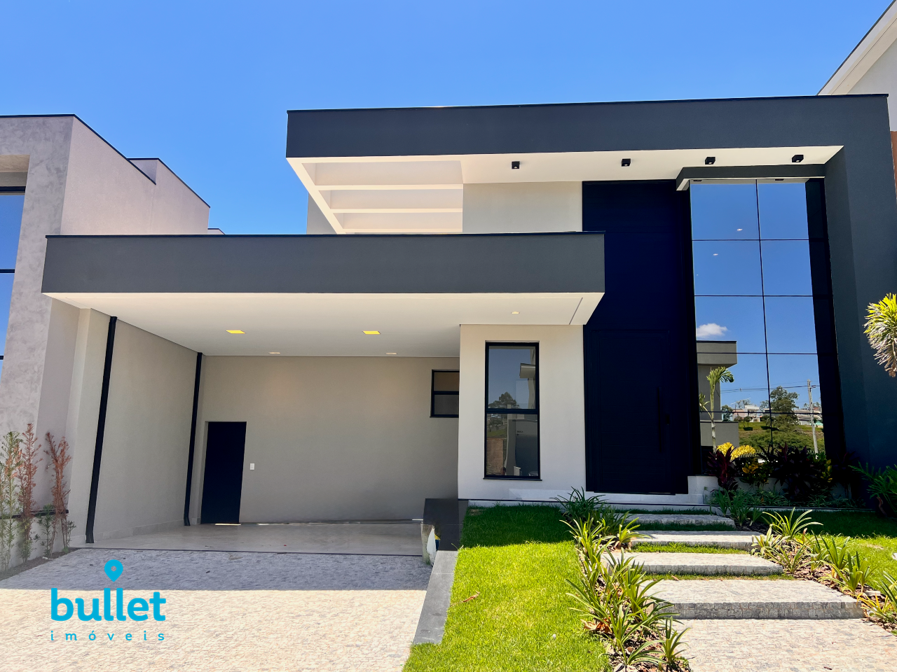 Casa à venda no bairro Roncáglia: 