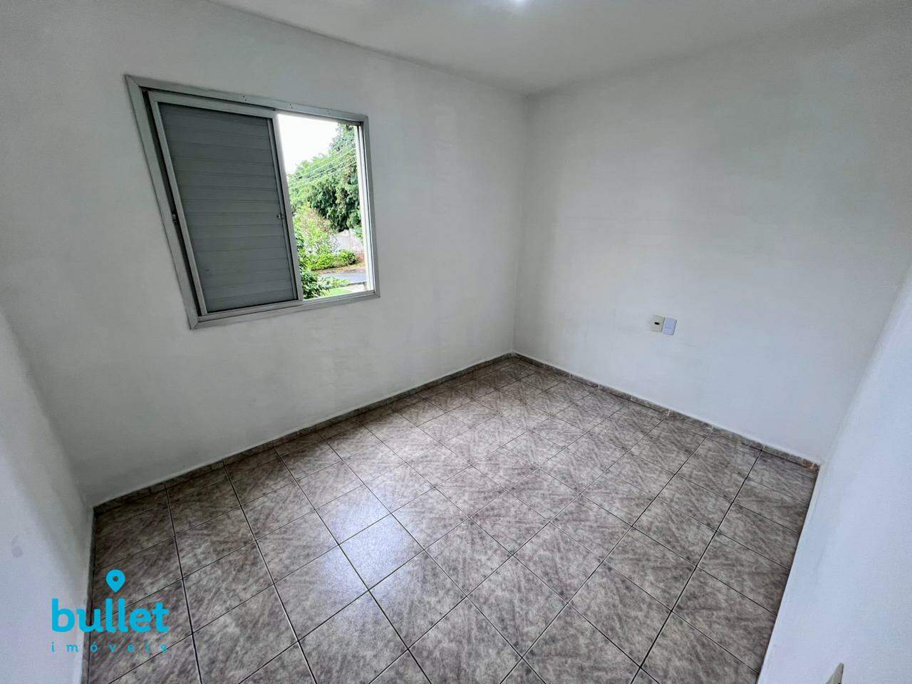 Apartamento para aluguel no bairro Jardim dos Oliveiras: 