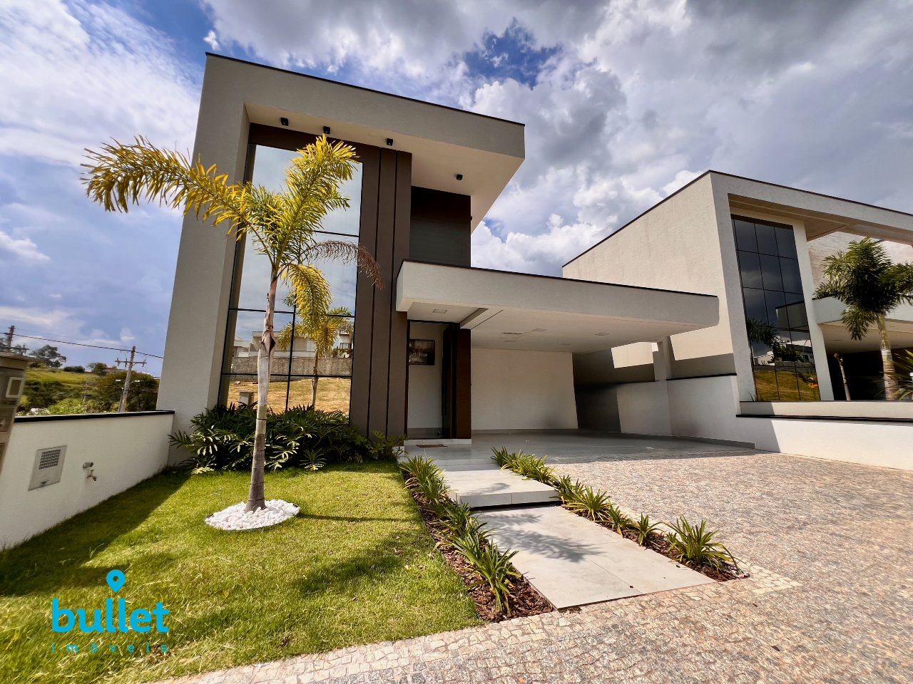 Casa à venda no bairro Roncáglia: 