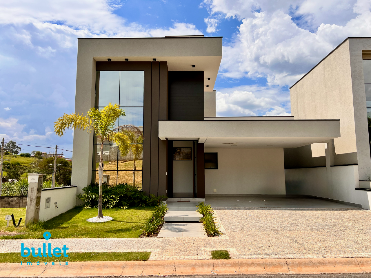 Casa à venda no bairro Roncáglia: 