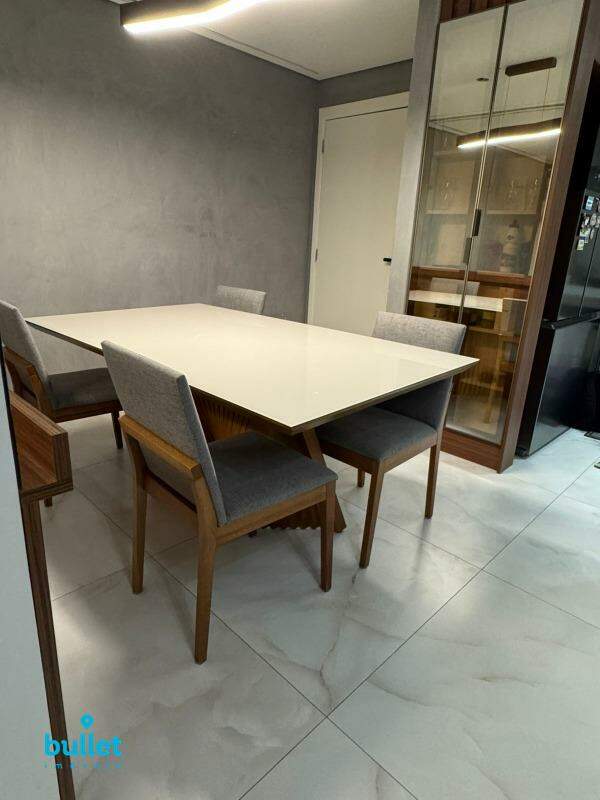 Apartamento à venda no bairro Balneário Tropical: 