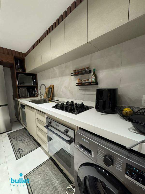 Apartamento à venda no bairro Balneário Tropical: 