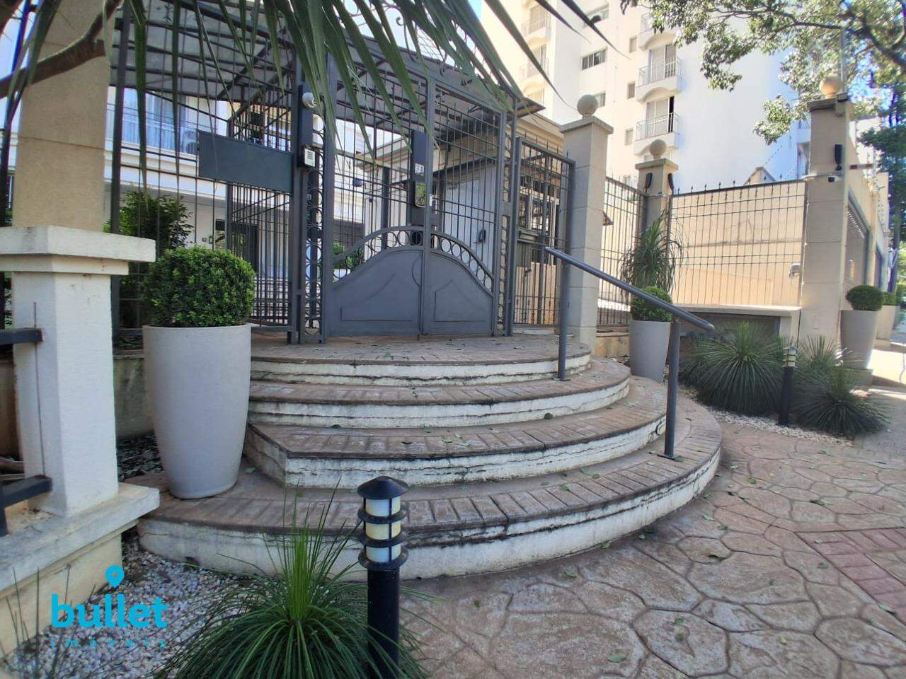 Apartamento à venda no bairro Jardim das Paineiras: 