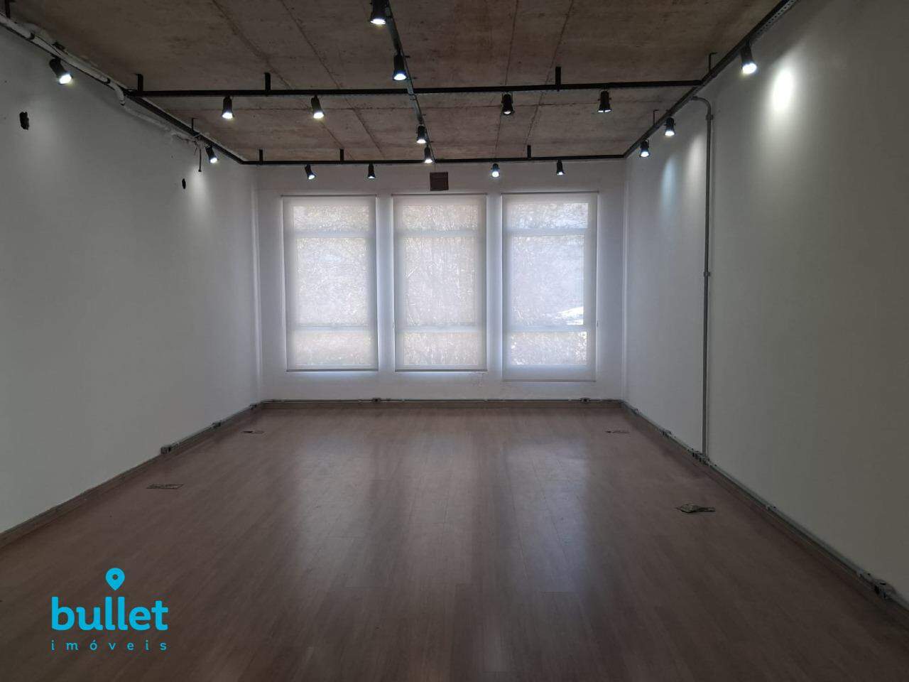 Sala para aluguel no bairro Loteamento Center Santa Genebra: 