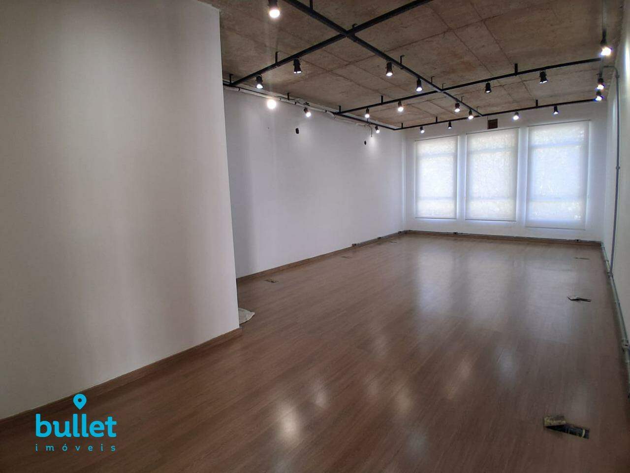 Sala para aluguel no bairro Loteamento Center Santa Genebra: 