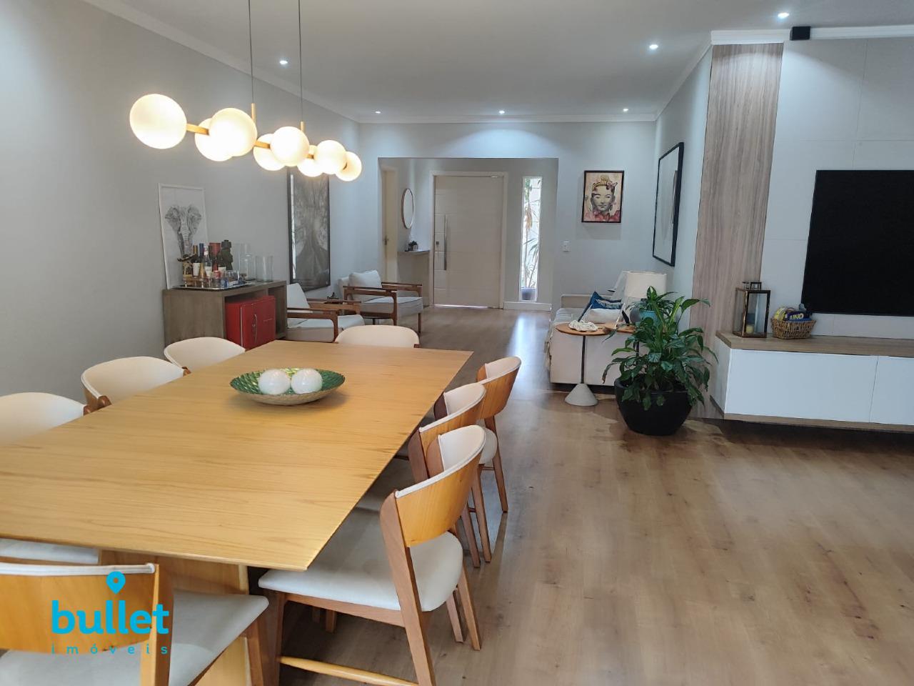 Casa à venda no bairro Santa Cruz: 