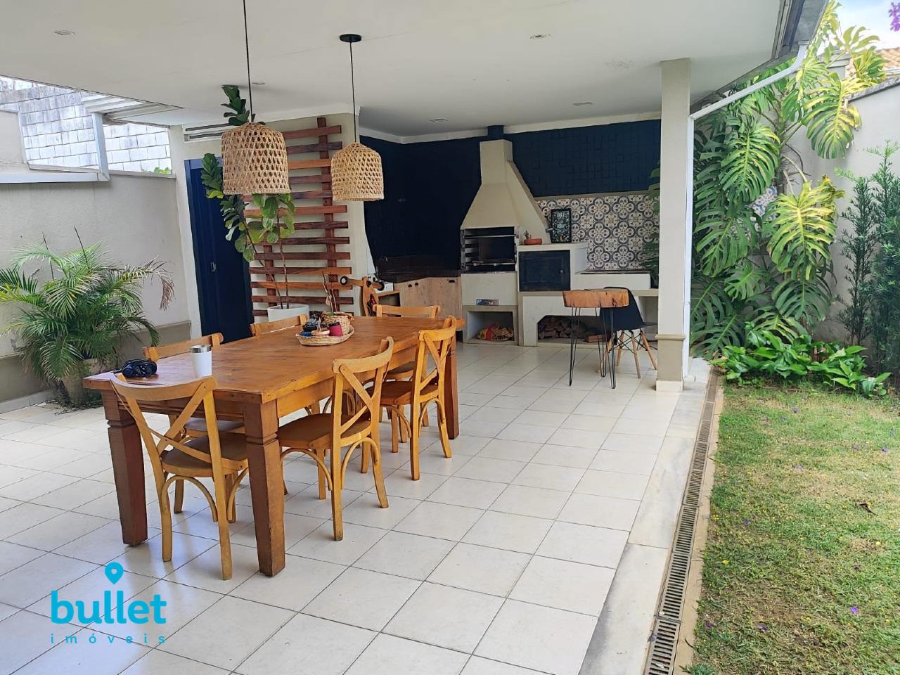 Casa à venda no bairro Santa Cruz: 