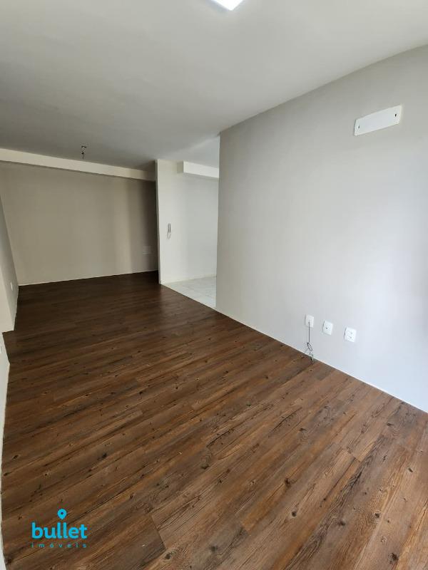 Apartamento à venda no bairro Balneário Tropical: 