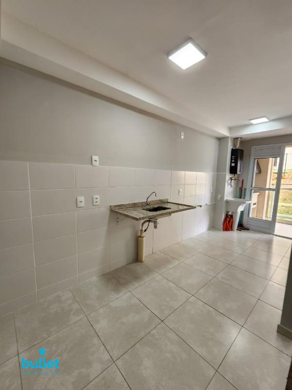 Apartamento à venda no bairro Balneário Tropical: 