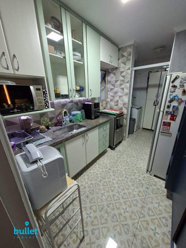 Apartamento à venda no bairro Mansões Santo Antônio: 