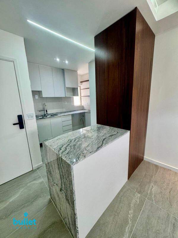 Apartamento à venda no bairro Cambuí: 