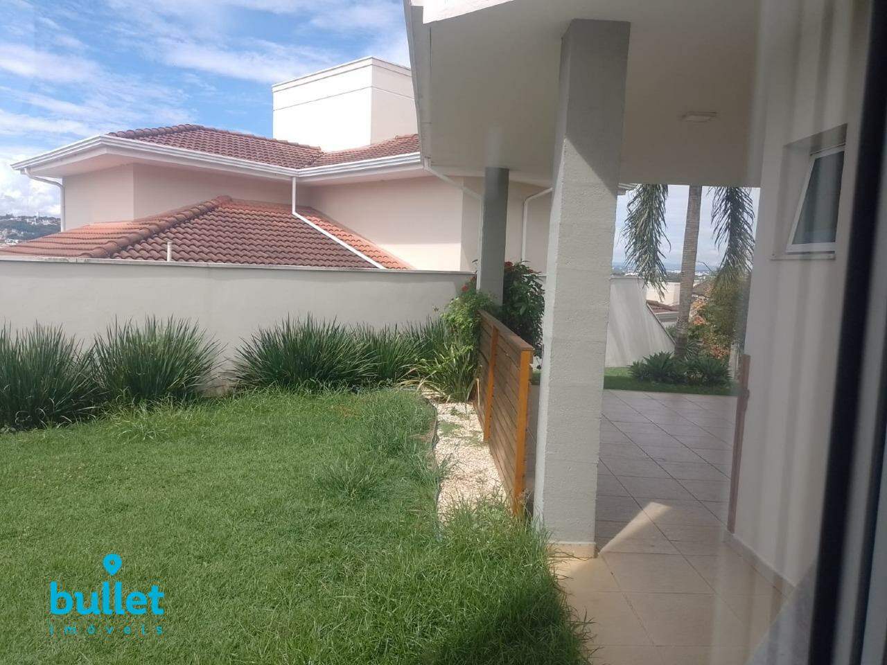 Casa à venda no bairro Chácaras Alpina: 