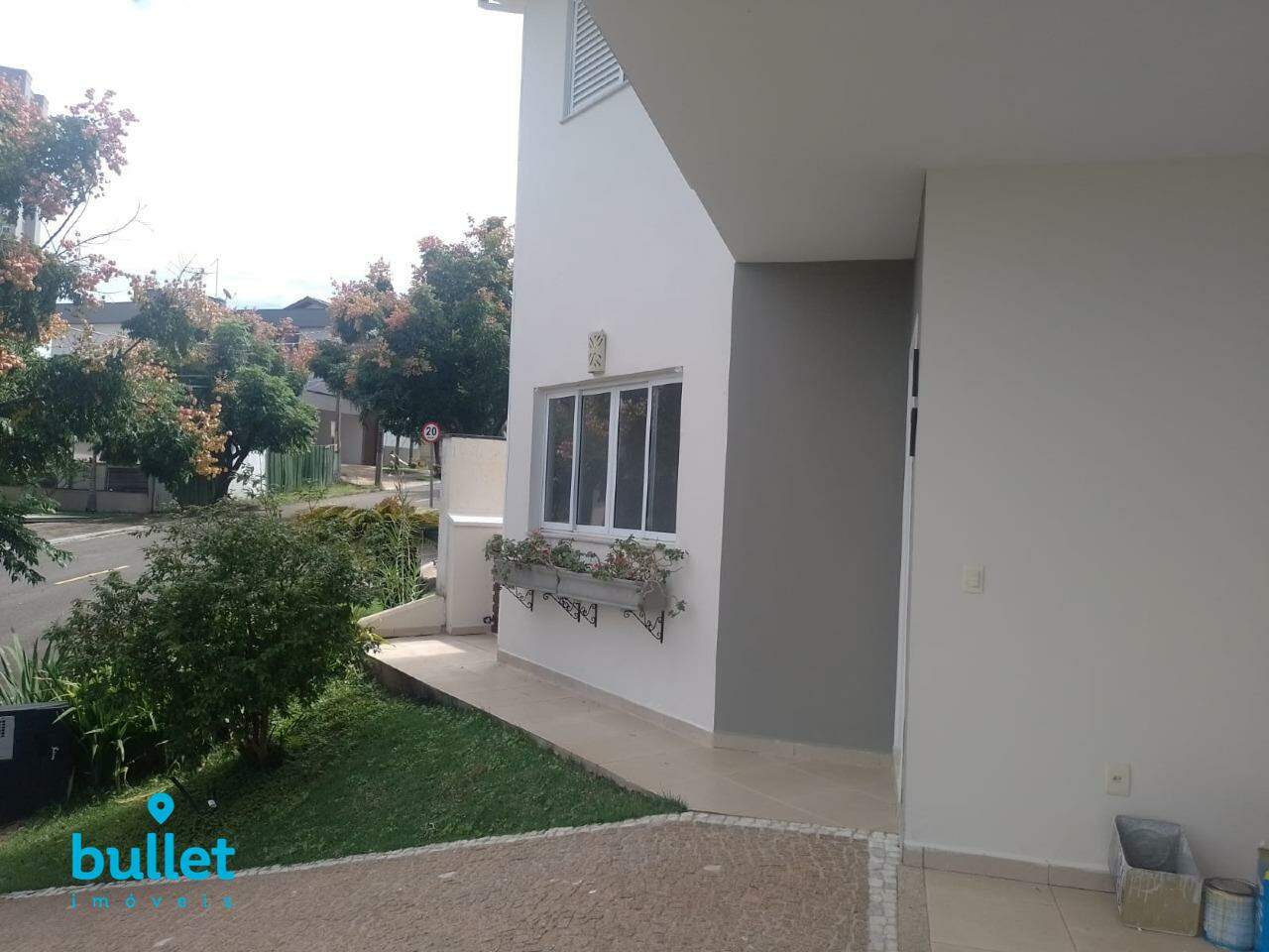 Casa à venda no bairro Chácaras Alpina: 