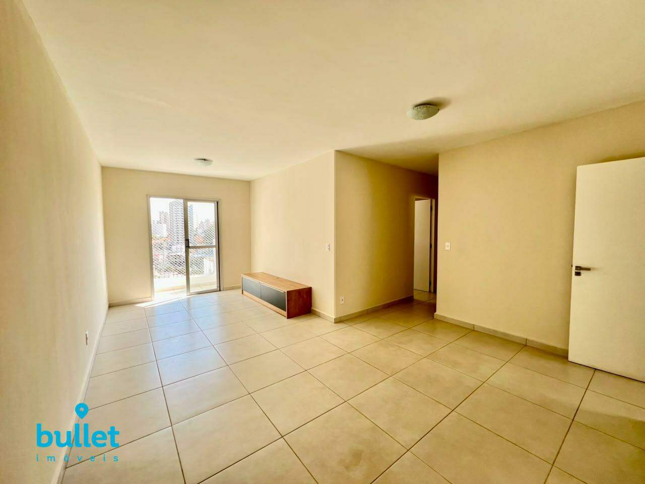 Apartamento para aluguel no bairro Cambuí: 