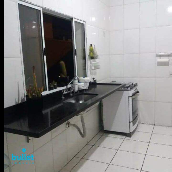 Casa à venda no bairro Jardim Planalto: 